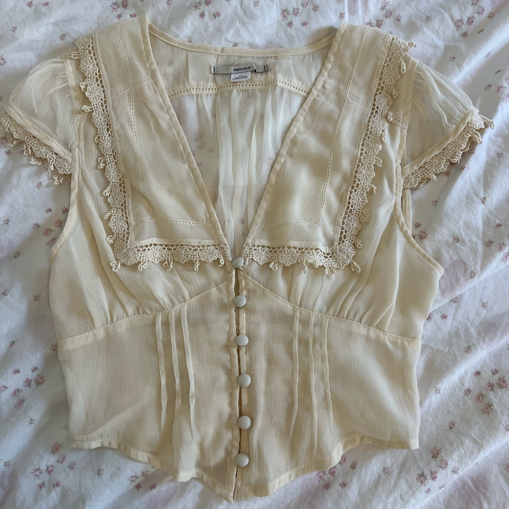 Kimchi Blue Urban Outfitters Sheer Cream Chiffon Short Sleeve Blouse S